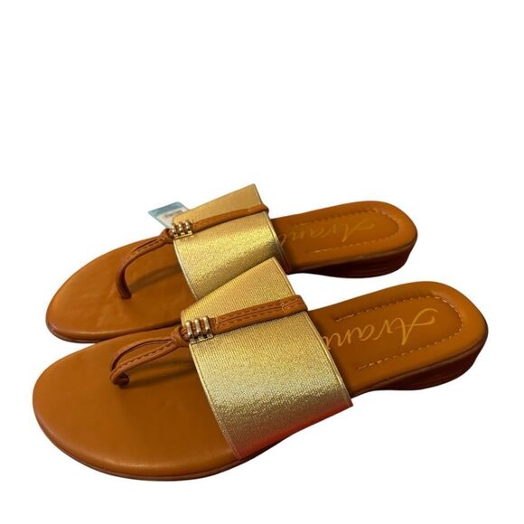 Avanti Belle Women’s Gold and Tan Sandals in Ladies Size 8. - Picture 2 of 6